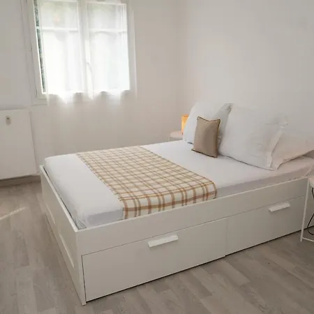 Joli T3 Proche Mer,climatise,parking Prive, Wifi Nice